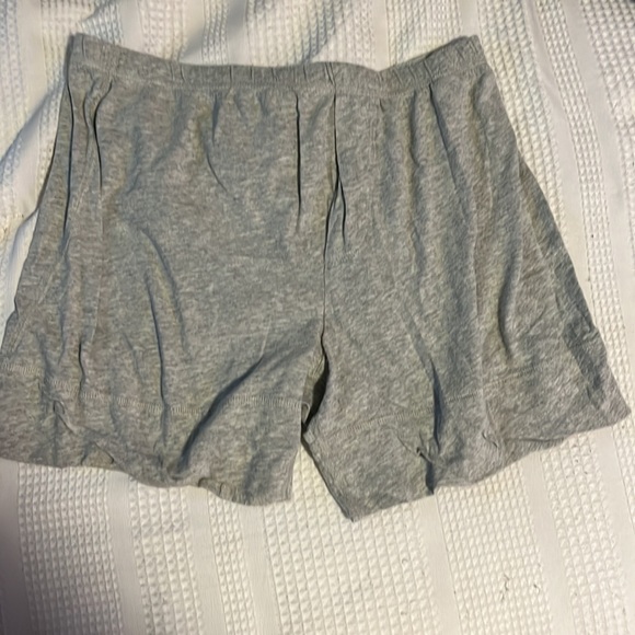 7 pairs of shorts! Very gently used- great condition! - Picture 3 of 7